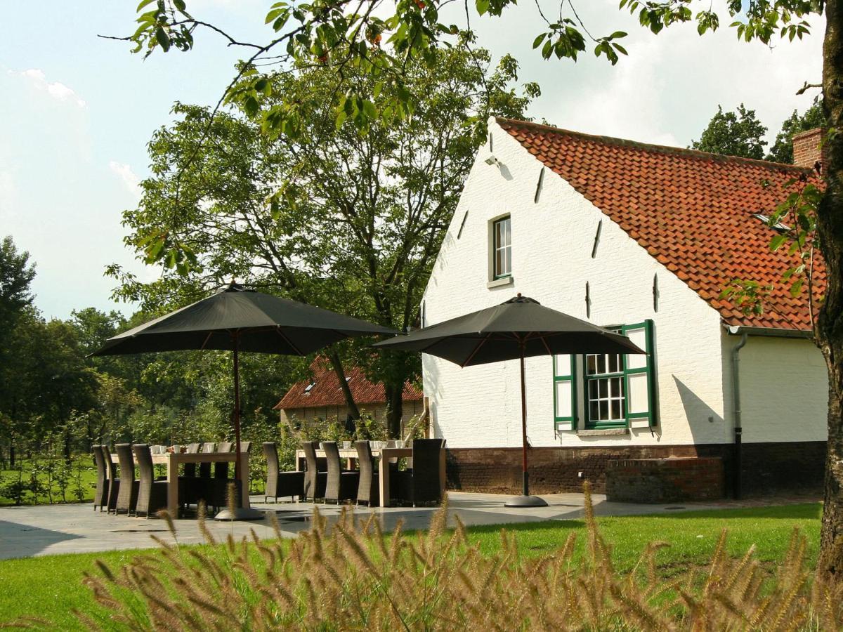 Beautiful Farmhouse In Beernem With Big Garden Exterior foto